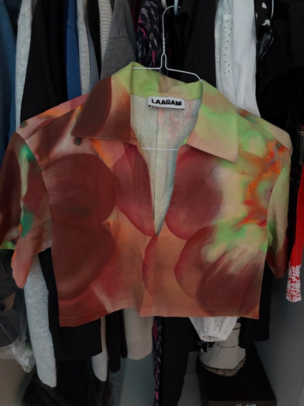 Lagaam Linen Multi-Color Crop V-Neck As Is - Picture 2 of 2